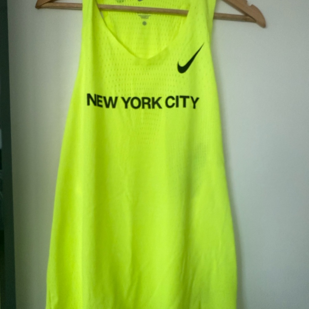 CUSTOM PIECE - NWT NYC MARATHON Nike Men's Dri-FIT ADVvv Aeroswift Singlet Sz XL
